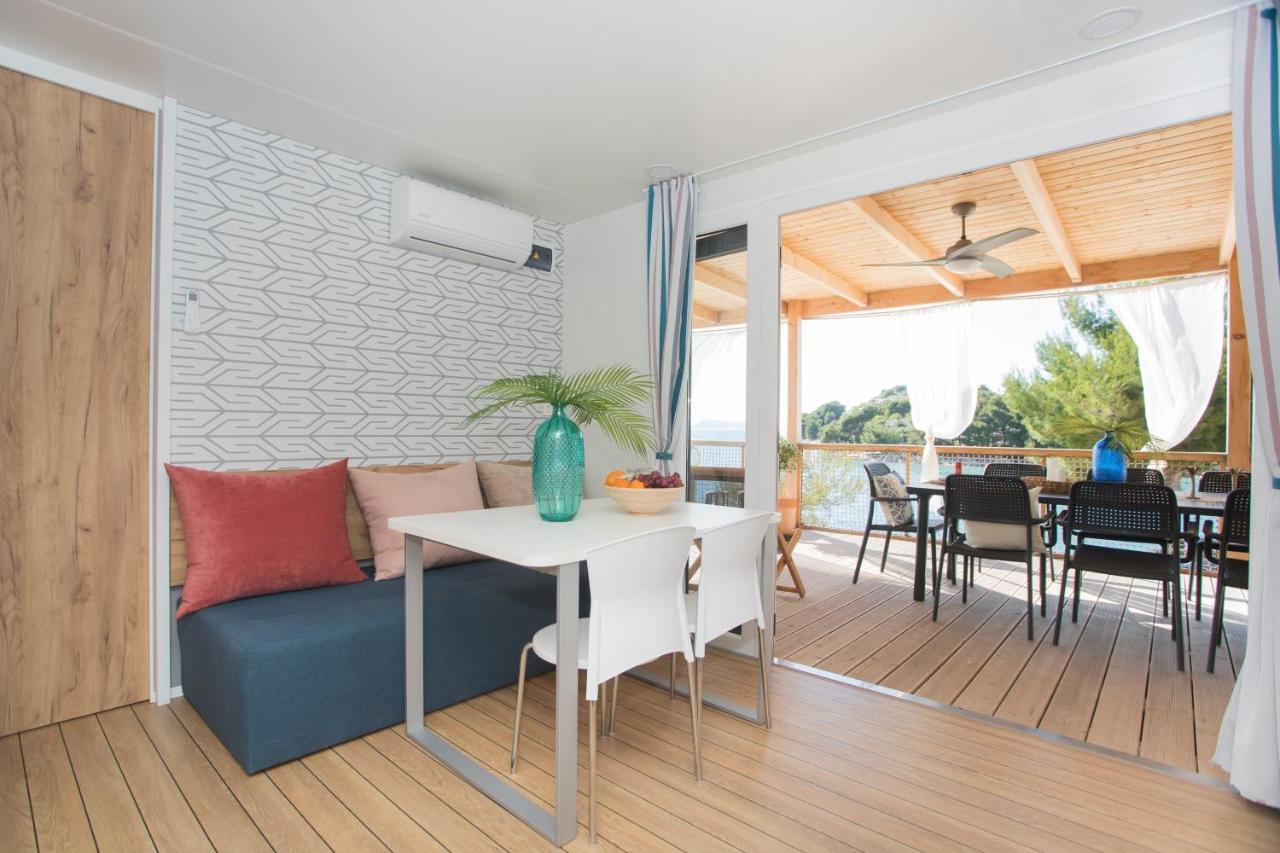 Mara'S Coast - Amelia Apartment Pakostane Exterior photo